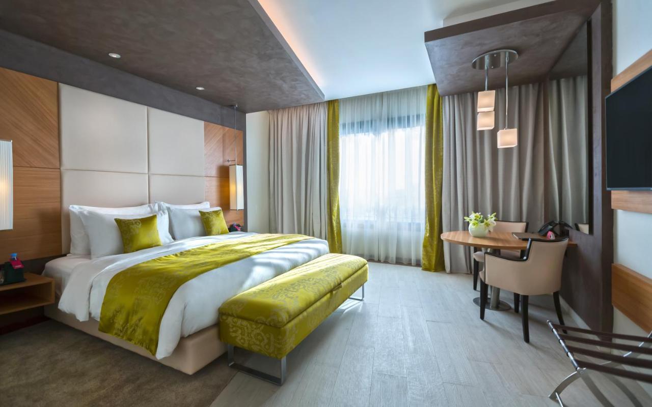 Hotel Moevenpick Du 5*